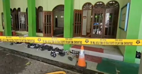 耶加达清真寺爆炸 54人受伤