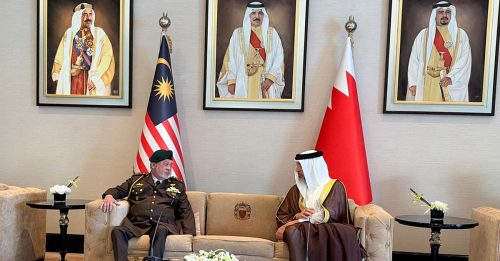 元首访巴林内政部