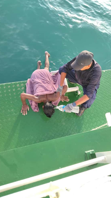 一名生还者获救。