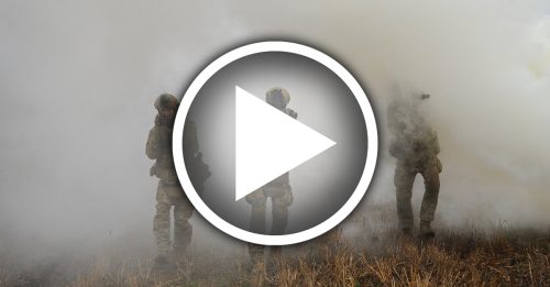 俄乌开战｜企图攻占乌克兰这座城市 15万俄军趁浓雾挺进画面曝光