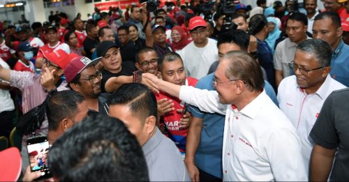 赴沙巴并非谋利 首相：强调履行照顾人民委托