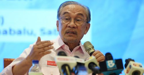 首相：20年没被对付 大集团货柜运毒