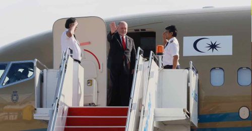 元首官访沙地6天 巩固两国外交