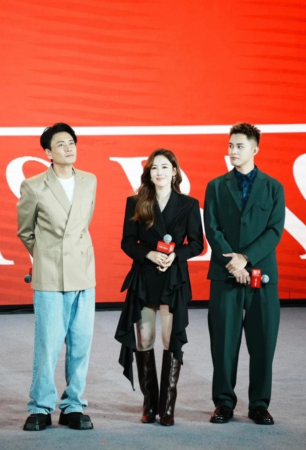 控诉黄宗泽贱格 佘诗曼：列入黑名单