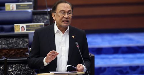 国会动态｜安华调侃 政府忙降油价 反对党忙拉人下马