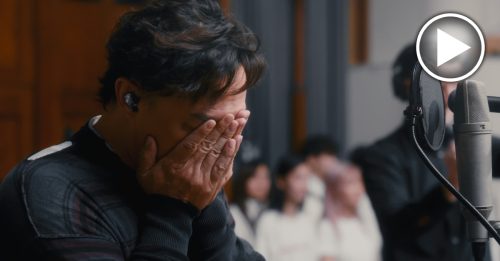 陈奕迅重录《K歌之王》泪崩 “一生一次珍贵体验”