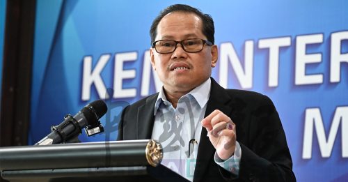 教部无意列违禁品清单 总监：校方有自主权