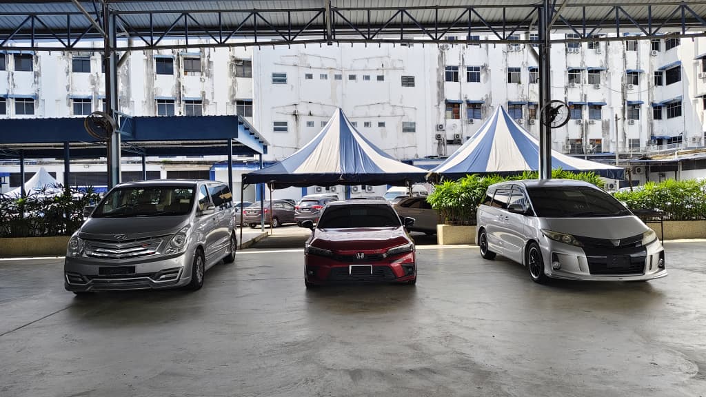 警方也在行动中，充公3辆轿车。