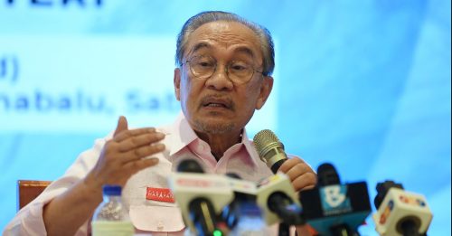 安华指示警察总长 公开调查甲枪击案