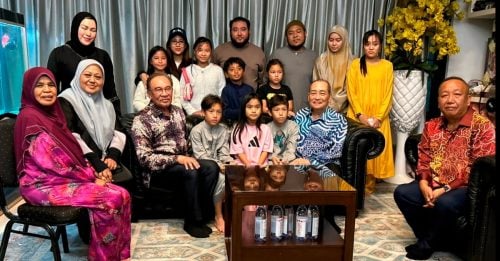 邦莫达逝世｜代表政府向家属致哀 首相：邦莫达为人民发声的坚定人物