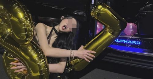 变脸网红涉毒被捕 喊冤被闺密陷害