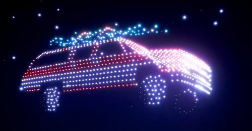 今日国际30秒｜无人机拼出雪佛兰