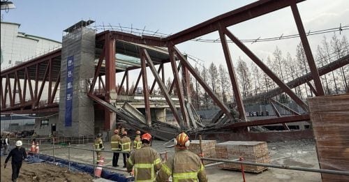 韩图书馆施工坍塌 4工人遭埋酿2死
