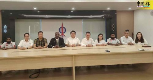 小丑图讽刺伊党领袖 吴家良录供 手机被没收