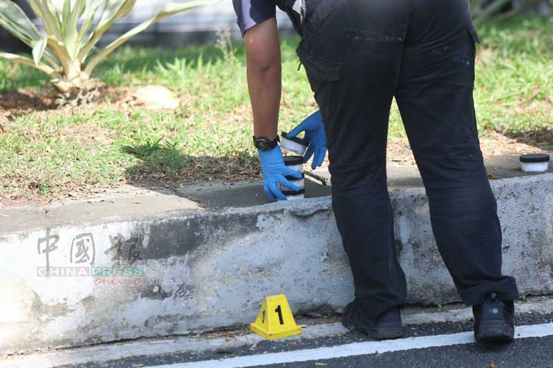 更新｜疑黑帮寻仇引发枪战 2男车内中弹