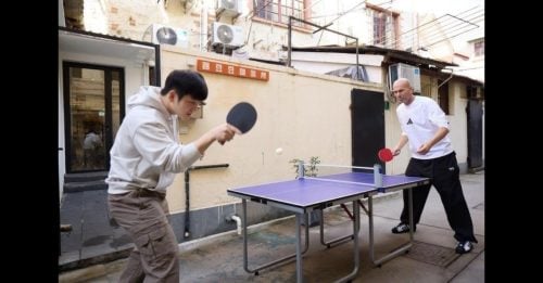 基丹中国行 与樊振东打乒乓